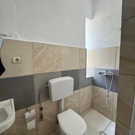 For Rent Apartment Himare